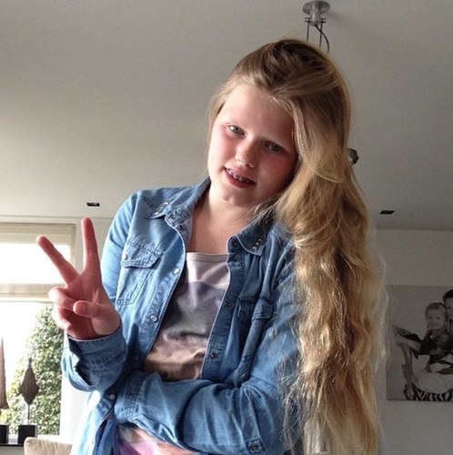 Insta: isakusjexx - BEST MC7: Lotte, Isabel, Maartje & Noa♡  milou ♡ selina ♡ Britt♡