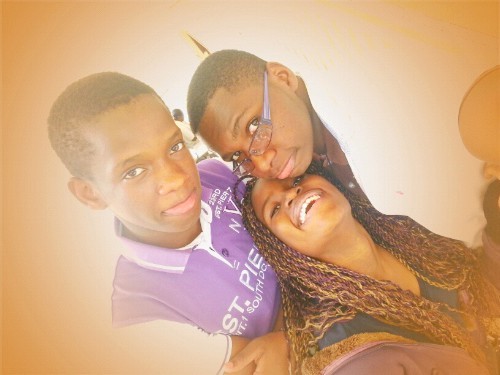 jonathanngbalet's profile picture. #TeamTwisty# N.G.B*** J'suis trop Ouf ... Follow me et j'te Follow back... tu ne le regretteras pas :-*