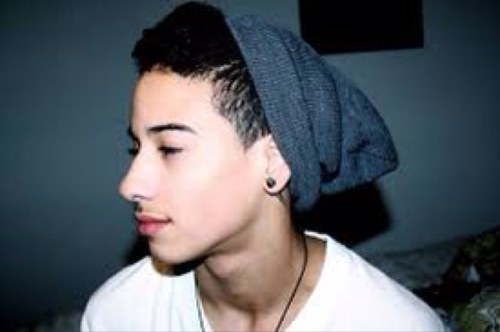 Boy love girls follow back