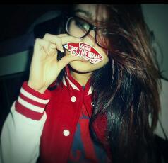 VANS OFF THE WALL