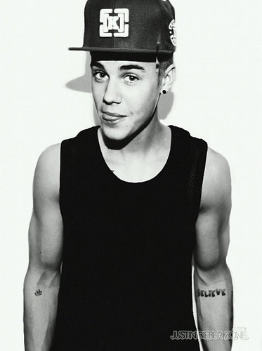 Aww I just love JUSTIN BIEBER. Feel it. Believe it. Dream it. Be it.~~JuStIn bIeBeR