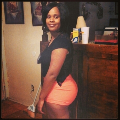 Lil Mama is a stallion a big fine horse, booty big u can see it in tha dark!