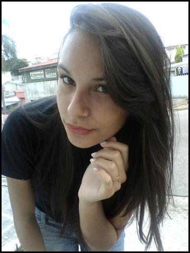 booom como podem ver meu nome é Franciele,gosto de praia,sítio com piscina,gosto de ter amigos e de ser amiga (: