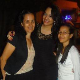 Hija, Hermana, Estudiante y Amiga!!!
Sumamente Amada!! Encantada de la vida!!
 Gracias Dios por ella!!!