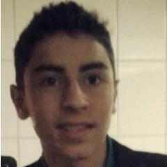 Amigável,verdadeiro,carinhoso,querendo sempre + amizads...Sempre de bém com a vida..pessimista..Atentado...Mass me Ségue ai q te espliko melhor....*-*