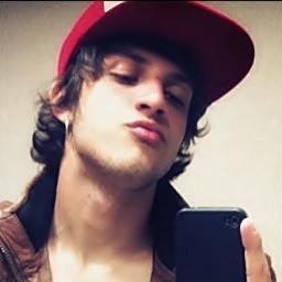 Toodo diia teentando fiingiir ,, qee tuudo esta beem  se o peensamento veem diizeer ,, qee eu goosto taanto de vooç ♫♪♫♪'