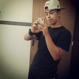 é necessário acreditar que o sonho é possível, que o céu é o limite e que você truta, é imbatível