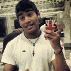 , Segue aê ! , qqe agora eu vo aprender a mexer nessa bostá ! KK