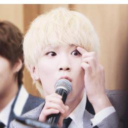 คิมคิมคิม..กุญแจ แห่ง..S.H.I.N.ee คีย์เป็นหน้าตาวงนะ หรือจะเถียง? คีย์เฟรนลี่คุยเก่ง อีกความหมายนึงคือบ้าบอคอแตก ฮิฮิ..อยากรู้ว่านิสัยยังไง ฟอลมาสิ ยิ้มตาหยี.