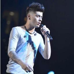 never look back reminising on yesterday, smile for the future tomorrows a new day. - @zaynmalik. i loved @onedirection, @justinbieber, @LittleMixOffic. 0/5.