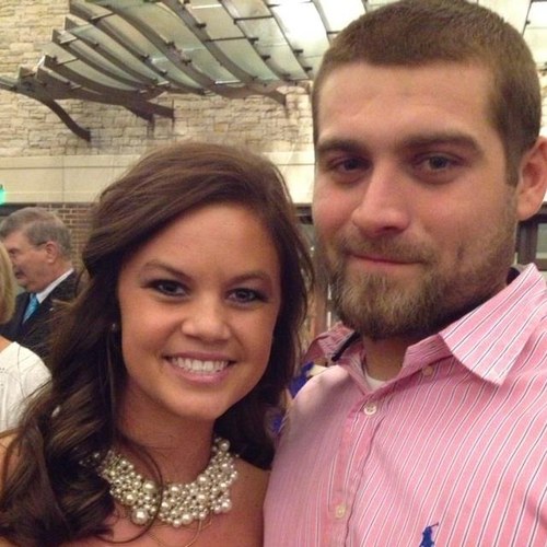 I love people! :) I love my job! :) I love my husband ! :) I love my puppy! :) I love my family! :) I LOVE LIFE!! :)