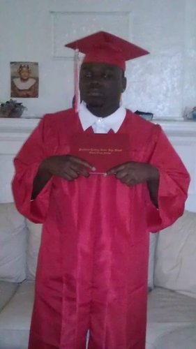 Just A Young Nigga Tryna Make it out Here in These Streets. #TeamFOLLOWBACK!