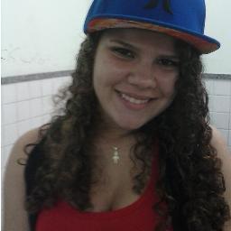 sou do tipo de pessoa que ri de tudo , então , acostume-se.