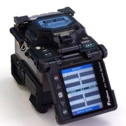 Fibre engineer with splicer/otdr for hire pls call 07915659421 or apply on twitter. Over 13 years exp.