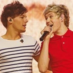gave you a free follow so please follow @varsitylirry & @mojitozouis ♡