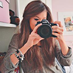 Pretty_Meisje's profile picture. 1e officiële PrettyGirl account! Wij tweeten ALLEEN over meiden, shoppen en celebnieuwtjes! Follow ons! contact: Pretty_girl_@live.nl