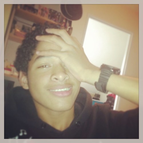 - yo ik heb twitter :) .