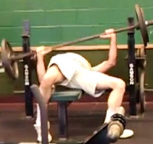 Things you should not do at the gym. Nay, anywhere.