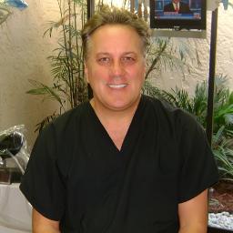 DeSenze Dentistry offers a full range of general and cosmetic procedures, providing all the services you need for maximum dental health in one physical setting.