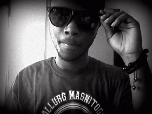 iamaaronnn's profile picture. get rich to help the needy.....cos thats the only way you can live ....to fulfill your expectations.