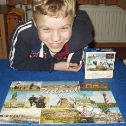13 jaar, zwemmen, scouting en houdt van lego