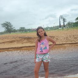Gosto de jogar CP e Mundo Gaturro Recreio me add no CP Rosinha 0504 e no Mundo Gaturro Isabela 0501.