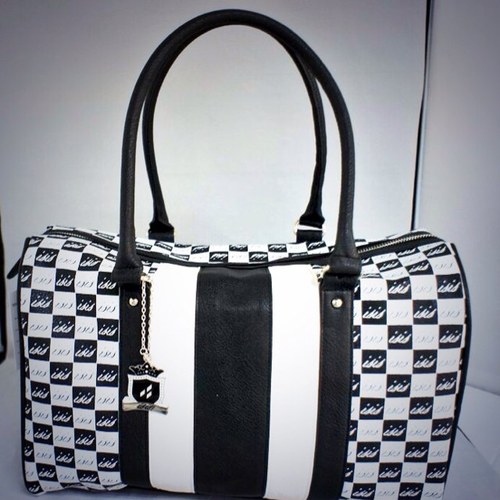 UniceIsis's profile picture. Isis makeup designed with your individual beauty in mind.