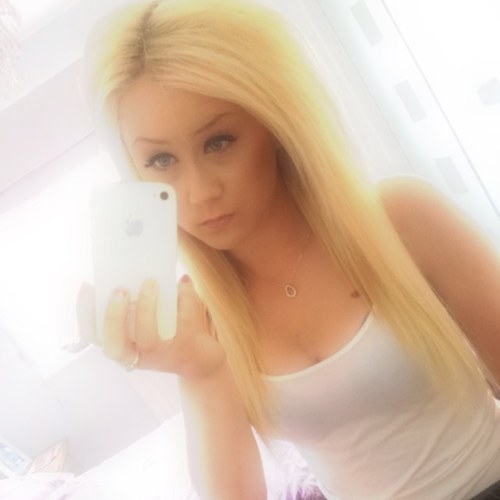 well.. what can i say? im from essex and twitter is shit. peace✌