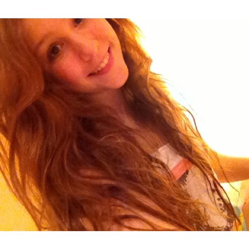 Here to support Jessica :) ~Fan Page.~ Jess Follows! @jessxo99