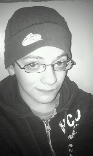 leeunderwood123's profile picture. I'm 15 and love cookies lol also gay :P