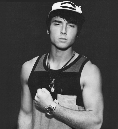 Chloe, I know your sister turns everyone on. But you're the one I want. :) I love @wesleystromberg
