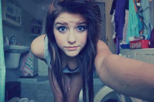 plasticJuno's profile picture. i Hate Certain People. i Will Express It In a Tweet. Don't like it, fuck off.