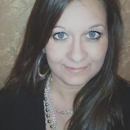 Marketing and Social Media Specialist for Smoky Mountain Resort - in the Great Smoky Mtns,I tweet & retweet about Tourism/SEO/Happiness