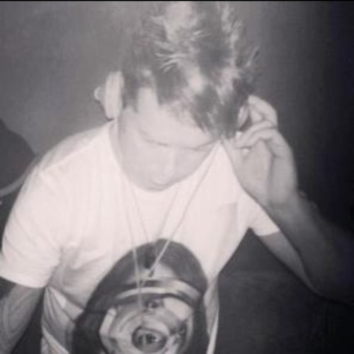 young australian dj/producer just pushing out the beats and giving back the good vibes i have always recieved and hoping to make a name for myself world wide
