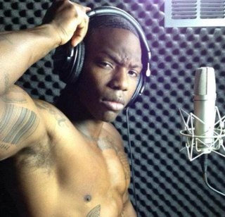 Hip hop artist. old twitter got hacked, Ceo of Rah Rah Records