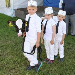Father of 3 - Dairyfarmer - balanced Holsteinbreeder -
 LELY A3 robots -VP in  Danish Holstein - 
 6 generation on Krogsager, plays the piano...