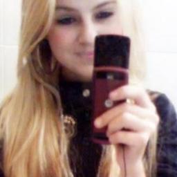 - Não te troco , não te vendo , não te deixo , eu te amo e você é só meu principe ♥  ♪♫♬