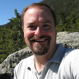 Tufts alum, hiker, skier, camper, backpacker, cyclist, runner, kayaker, photographer, and software engineer.