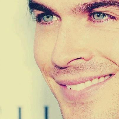 only 1 ship .. delena
only one idol @ian somerhalder