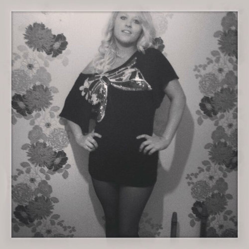 #TEAMFOLLOWBACK  Enjoy life today, yesterday is gone n tomorrow is never promised !!... so go rape my follow button!instagram CHLOESINEAD256 follow plz