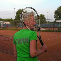 Getrouwd, (trotse) moeder, Denekamp, Tennis TVD Z.O.T., Carnaval Frogoff, Blond...
