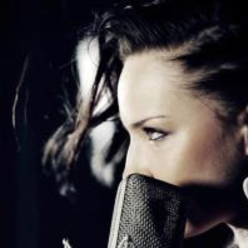 juliabochevax's profile picture. To love is to destroy & to be loved is to be destroyed. ♫♫♫