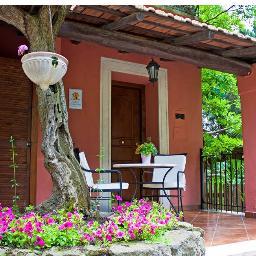 A few steps from Rome, in the green heart of Grottaferrata, is waiting for you the B&B La Dolce Casetta. Unplug it from the routine and come visit us!