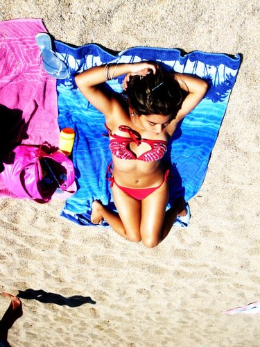 gigiilatina's profile picture. ●Química farmacéutica en proceso↑↓→←
●Auxiliar en farmacia▶
●adoro mi familia ♥
●extraño mucho mi adolescencia !
●L.E.B
● Mamá Papá sin vosotros nada soy