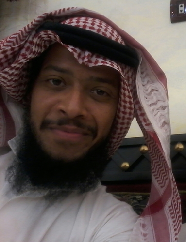 عضو مجلس مركز حي العسيلة بمكة المكرمة ، عضو الجمعية العمومية لجمعية أركان ،القائد الميداني لفرع جمعية أركان للتوعية والبحث والإنقاذ بمكة ،متطوع في خدمة المجتمع