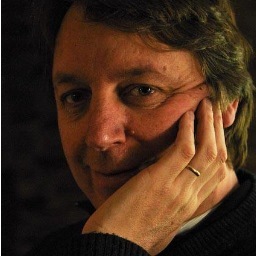 A fund to aid the upbringing of the late Kevin Ash's three daughters