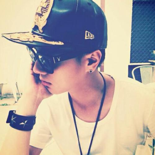 KpopHolic, Korean Addict!! ♥ 
2nd acc : @neennyy_