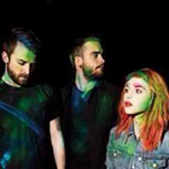 This profile belongs to the first bulgarian fan site about Paramore (http://t.co/V38hBlyR) & all bulgarian fans of this band around Twitter.