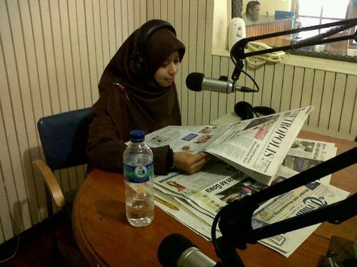 Suara terbanyak belum tentu suara Tuhan. 
Terlalu banyak kebenaran diingakari banyak orang