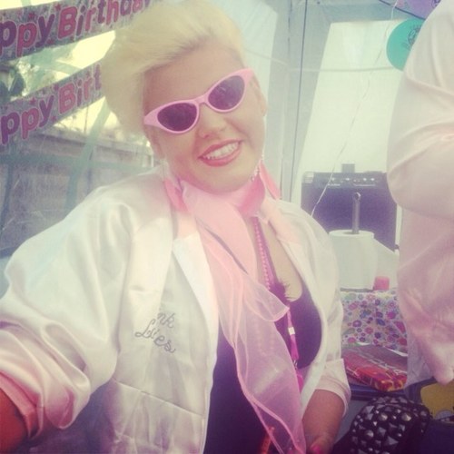 SarahMahon89's profile picture. 